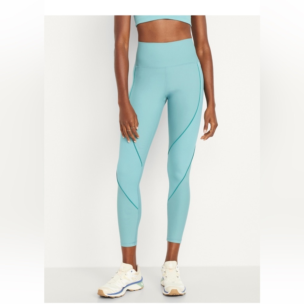 Old Navy High Waisted PowerSoft Rib Mix 7/8 leggings L petite in luminous blue
